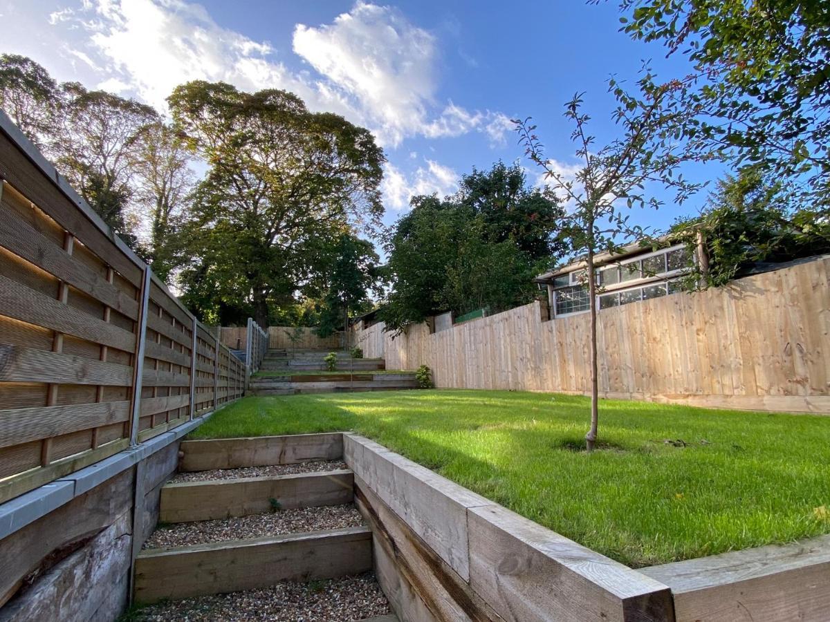 Luxurious Victorian With Parking Sleeps Six Holiday home